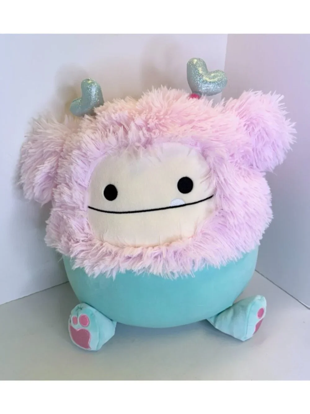 Squishmallow Original 14 Inch Bessem Mint And Pink Valentine Bigfoot 2026 New